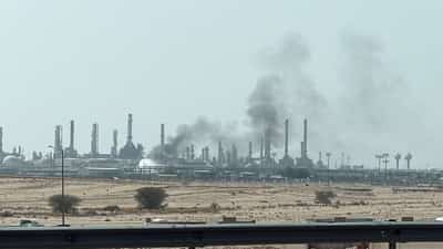 Image for Oil climbs after Yemeni Houthis attack Saudi Aramco sites