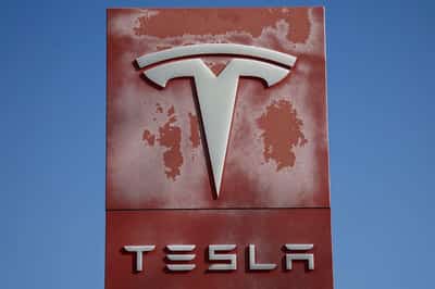 Image for Tesla gets go-ahead to sell self-driving technology in Belgium
