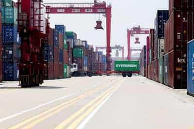 Image for IMF warns tariffs aren't the answer to global imbalances