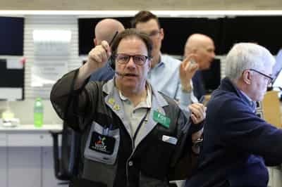 Image for Morning Bid: War-weary markets filter out noise