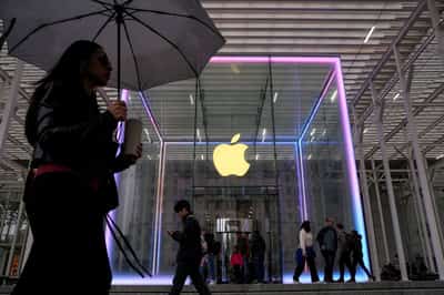 Image for Apple shares rise as iPhone holiday sales forecast soothes supply woes