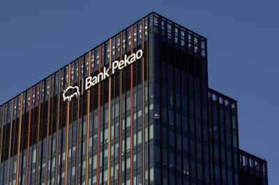 Image for Poland's Bank Pekao posts 27% drop in first-quarter profit