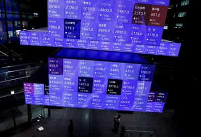 Image for Stocks recoup losses after Putin’s nuclear threat; Fed keeps dollar buoyant