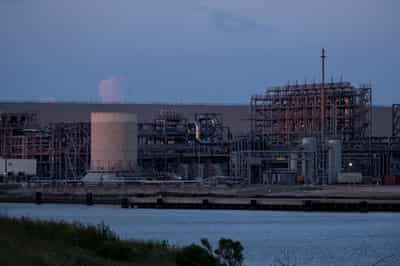 Image for US LNG exports to Europe decline as Asia prices surge