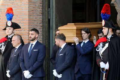 Image for Stars of fashion and film bid farewell to haute couture 'emperor' Valentino