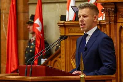 Image for Magyar sworn in as Hungary's prime minister on promises of change