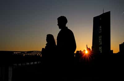 Image for Wealthy nations reap huge benefits from immigration, study finds