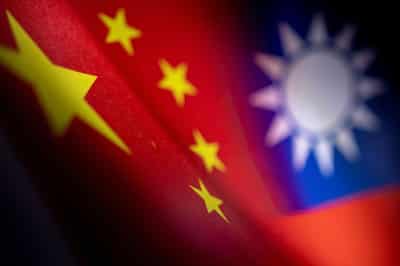 Image for Taiwan, China foreign ministers make unusual simultaneous visits to Europe