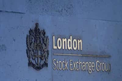 Image for British shares fall after jobs data, Rolls-Royce top FTSE 100 loser
