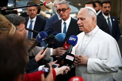 Image for Pope Leo says 'thanks be to God' for interim US-Iran peace deal