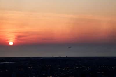 Image for As war spreads, airline pilots contend with drones, missiles - and stress