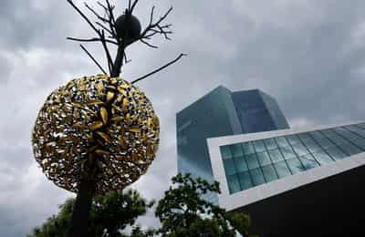 Image for ECB sells some dollar assets, cuts weight of dollar in reserves