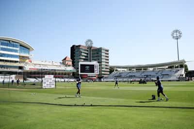 Image for Cricket-New Zealand win toss and opt to bat against England