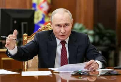 Image for Russia's Putin reassures Venezuela's Maduro of Moscow's support in call, Kremlin says