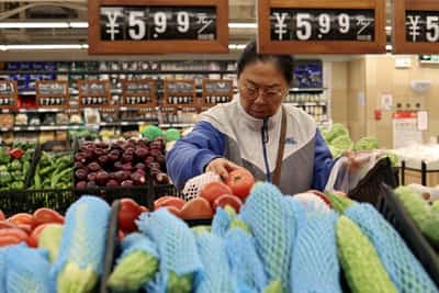 Image for Calls grow for China's household sector to be bigger economic driver