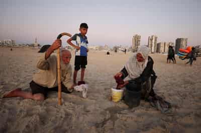 Image for In Gaza, a mother's hunt for water lays bare a worsening health crisis
