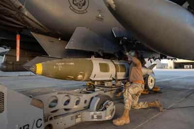 Image for US hits ISIS in Syria with large retaliatory strikes, officials say