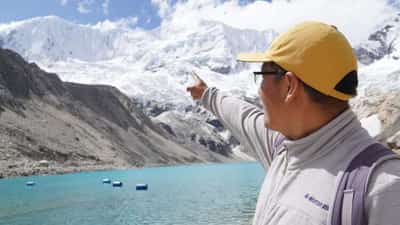 Image for Climate damage case breaks ground with German judges’ visit to Peru glacier