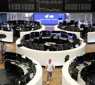 Image for European shares climb as Norway oil strike ends
