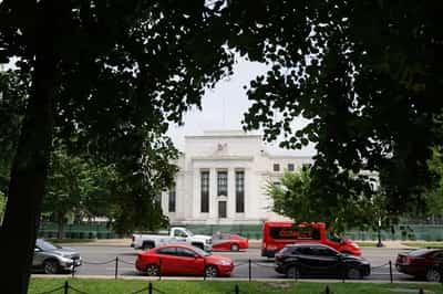Image for Global economy set to cruise at a solid 3% growth rate next year