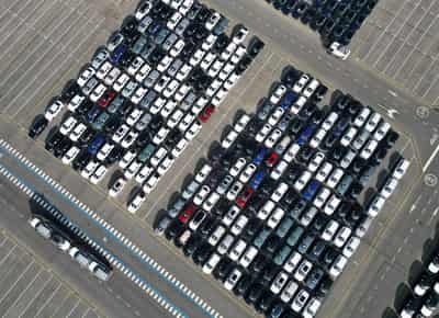 Image for India to slash tariffs on cars to 40% in trade deal with EU, sources say