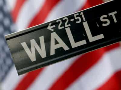 Image for Equities gain, dollar weakens on rising U.S. inflation