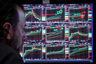 Image for Global equity funds receive inflows for first time in 10 weeks