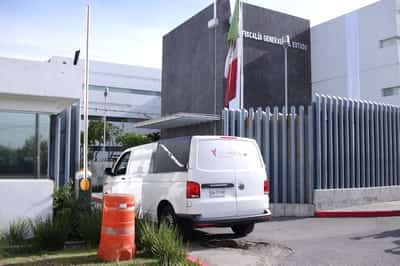 Image for Father of murdered Spanish student arrives in Mexico after suspect detained