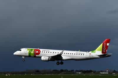 Image for Police raid Portugal's TAP airline in corruption probe
