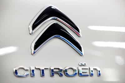Image for France orders extra 800,000 cars off the road over Takata airbag scandal