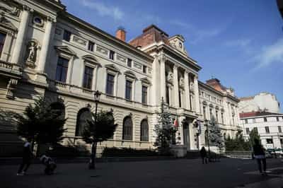 Image for Romanian firms wary of post-election shock therapy to cut budget deficit
