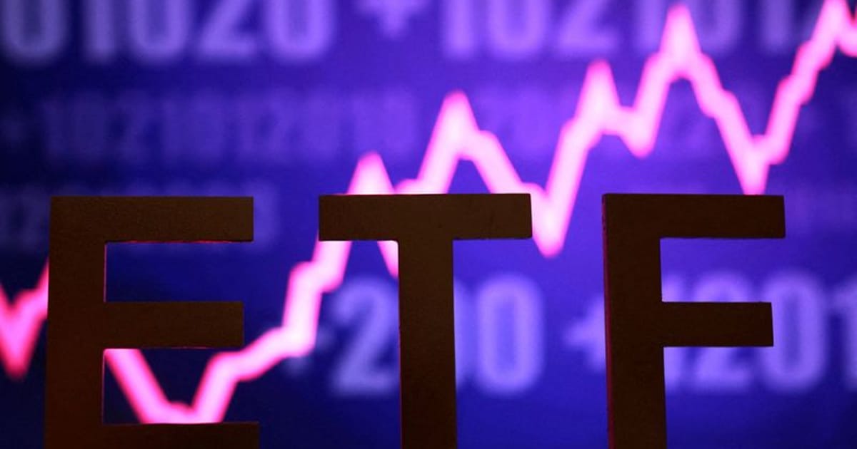 AI-Powered Stock Funds Outperform Humans in ETFs, Managers Say