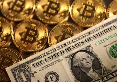 Image for Dollar rises as US business activity ticks up in October