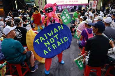 Image for China rallies for opposition as Taiwan gears up for mass parliamentary recall