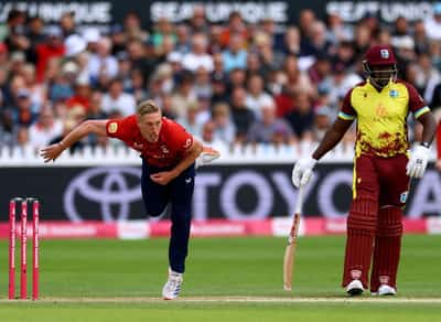 Image for Cricket-Wood makes mark on England comeback