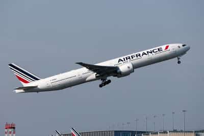 Image for Air France extends suspension of its flights to and from Dubai, Riyadh, Tel Aviv, Beirut