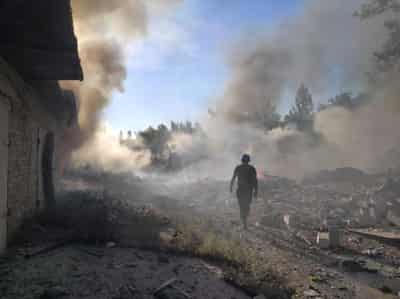 Image for Ukraine steps up drive to retake Russian-controlled south with air strikes