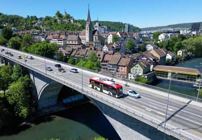 Image for Analysis-Investors set sights on Swiss franc for popular carry trades after yen intervention