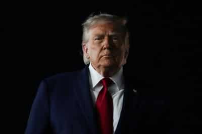 Image for Trump blames Iran for helicopter attack, says US must respond