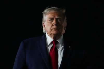 Image for Trump blames Iran for helicopter attack, says US must respond