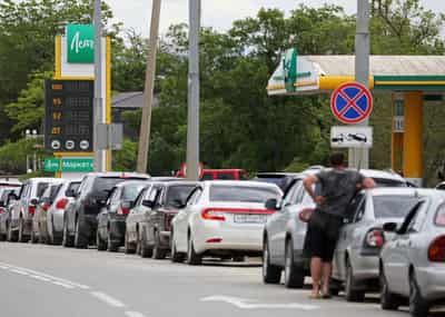 Image for Russia's statistics agency says gasoline prices up 30% in Crimea's Sevastopol