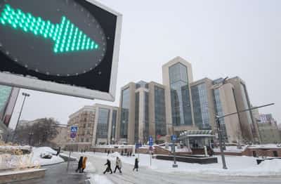 Image for Russia's oil output down 460,000 bpd year-on-year in April, IEA says