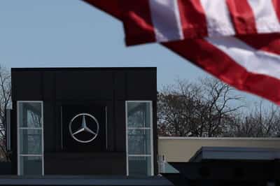 Image for Mercedes reaches $150 million settlement with US states over diesel scandal