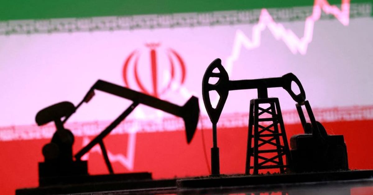 Oil Price Surge Amid Iran War Leaves Major Energy Shares Flat