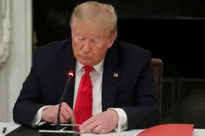 Image for Twitter hears from record respondents over world leader rules