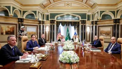 Image for US, Russia agree to start push towards peace in Ukraine, State Dept says