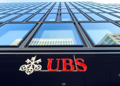 Image for Swiss parliamentary committee passes UBS capital concessions