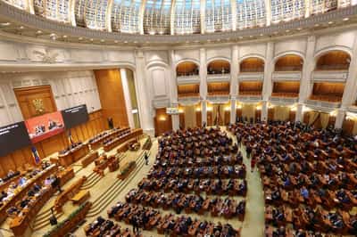Image for Romania's nominated PM asks parliament's vote of confidence without clear majority