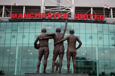 Image for Manchester United posts smaller first-quarter loss on cost cuts