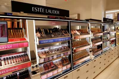 Image for Estee Lauder forecasts profit below estimates, warns of $100 million tariff hit